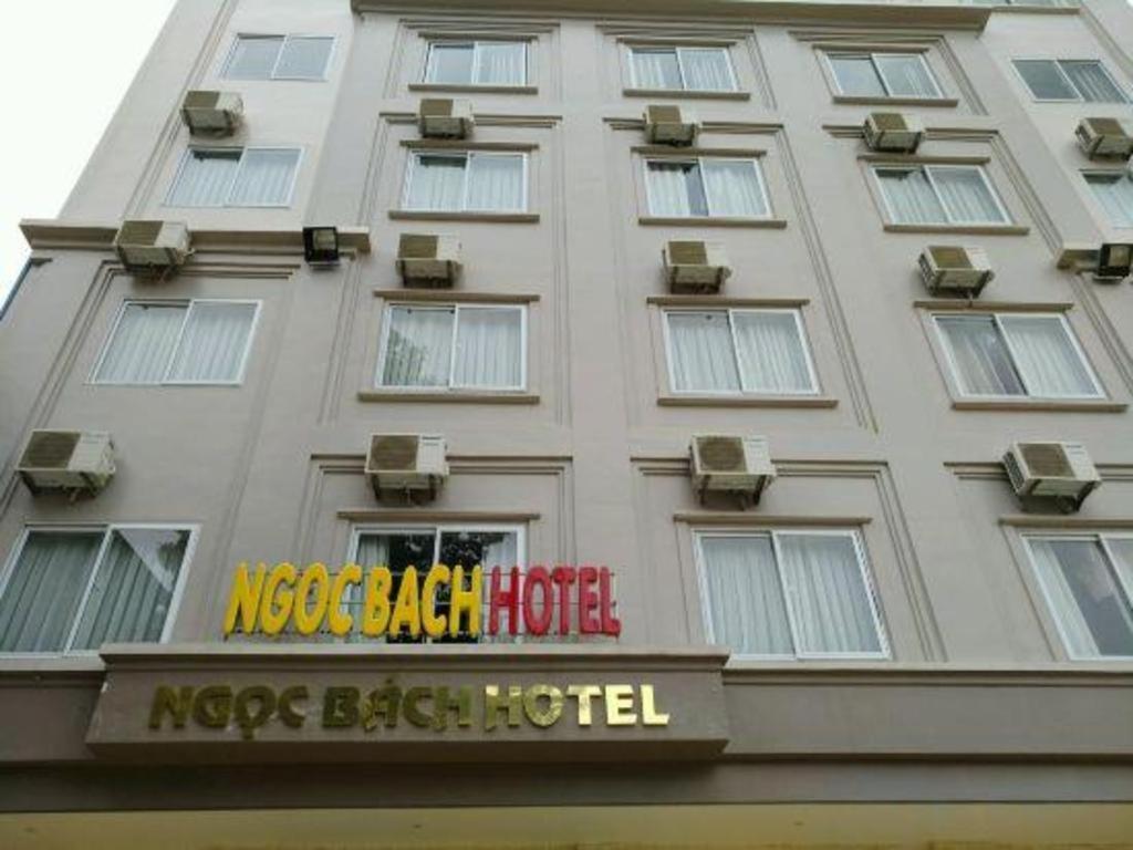 Ngoc Bach Hotel Майтяу Екстер'єр фото